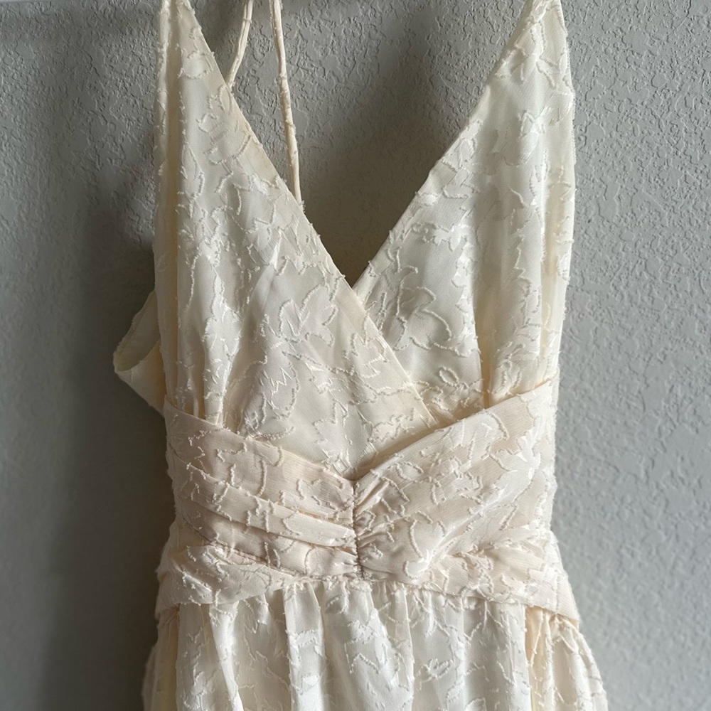 🕊️ ASTR Ivory / Cream Maxi Dress 🕊️